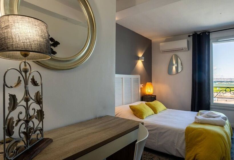 Camera Standard Vista Mare, Hôtel Le Mistral