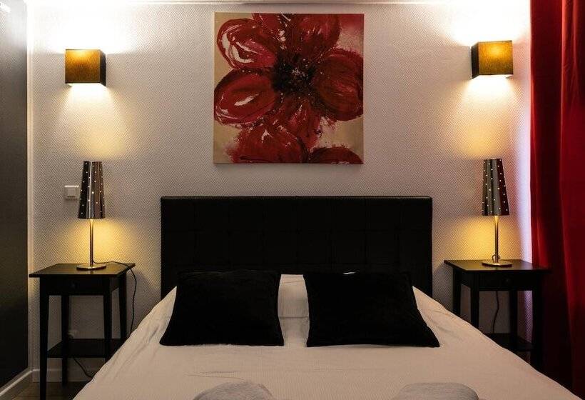 غرفة قياسية رباعية, Hôtel Le Mistral