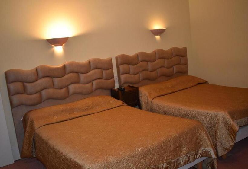 4인용 스탠다드 룸, Hôtel Le Sauvage