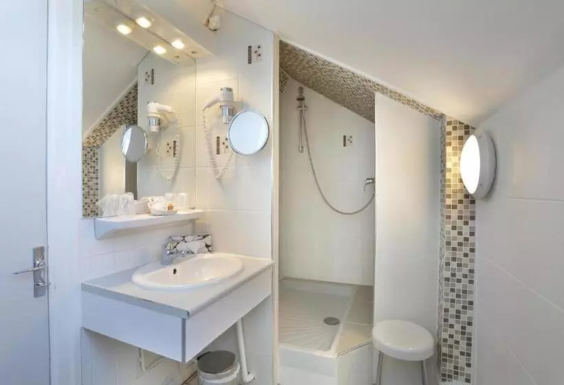 اتاق استاندارد سه نفره, Hôtel Les Tilleuls, Bourges