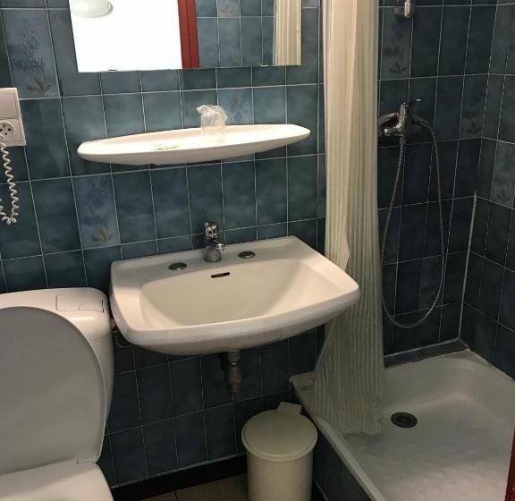 标准单人间, Hôtel Myosotis