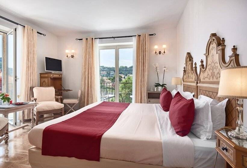 디럭스 룸, La Voile D'or