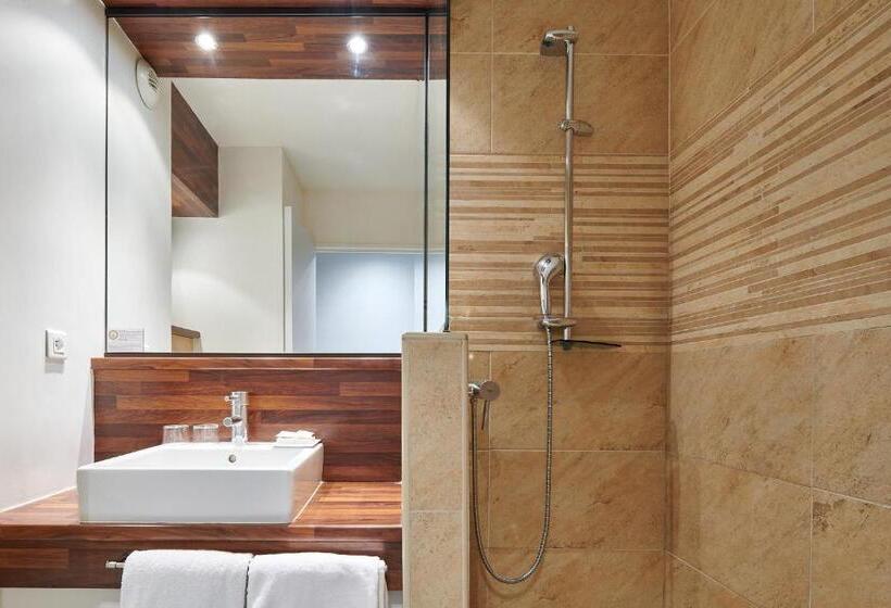 带城市景观的标准间, Ibis Styles Biarritz Plage