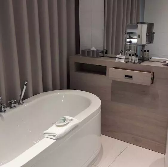 اتاق سوپریور, Le Grand Balcon