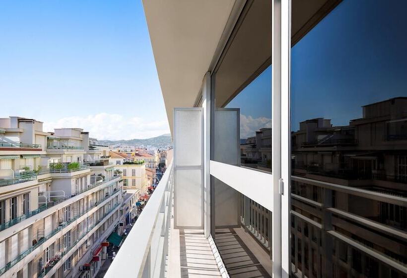 シティビューのデラックスルーム, Le Méridien Nice