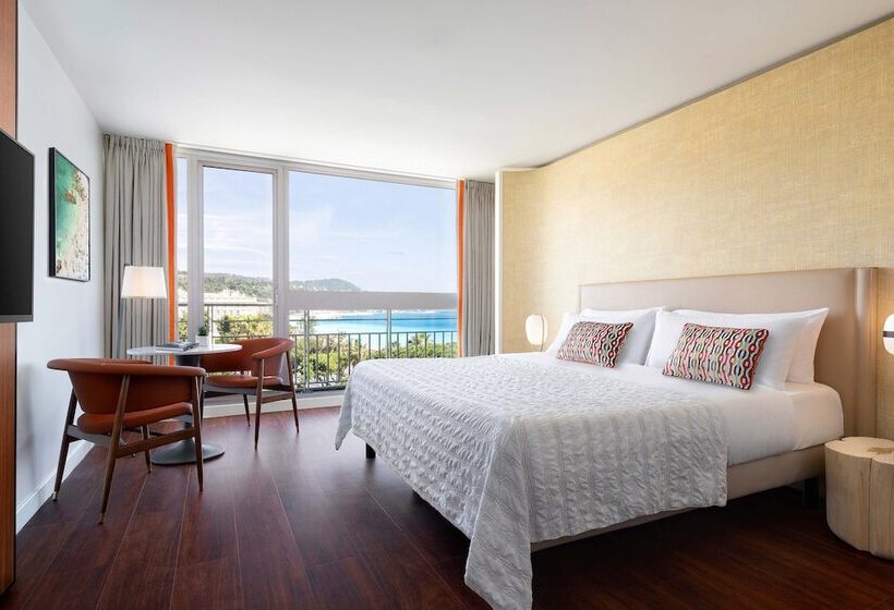 Chambre Deluxe Vue Jardin, Le Méridien Nice