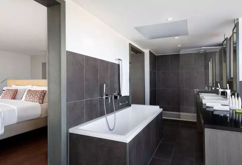 Junior Suite Haveudsigt, Le Méridien Nice