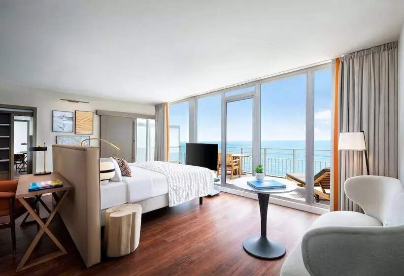 Junior Suite Havudsigt, Le Méridien Nice
