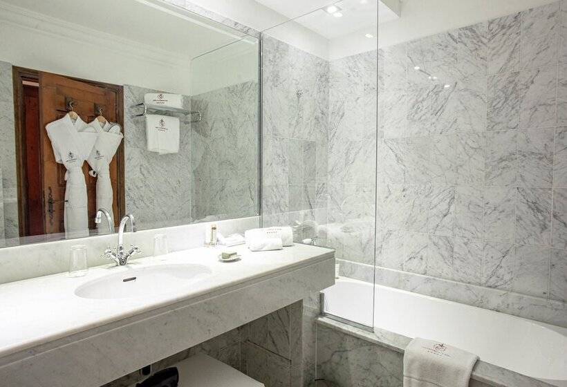 غرفة قياسية, Le Phebus & Spa – Relais & Chateaux