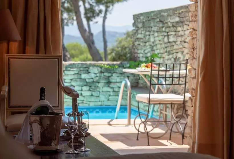 プール付きジュニアスイート, Le Phebus & Spa – Relais & Chateaux