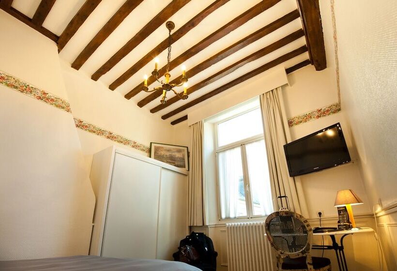 Номер Стандартный с Видом, Le Prieure Et La Residence