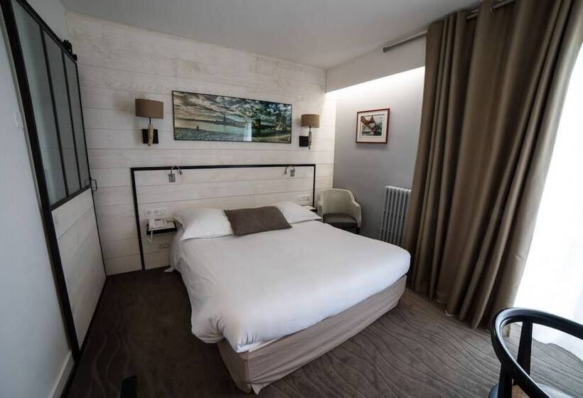 스탠다드 내측 룸, Les Brises