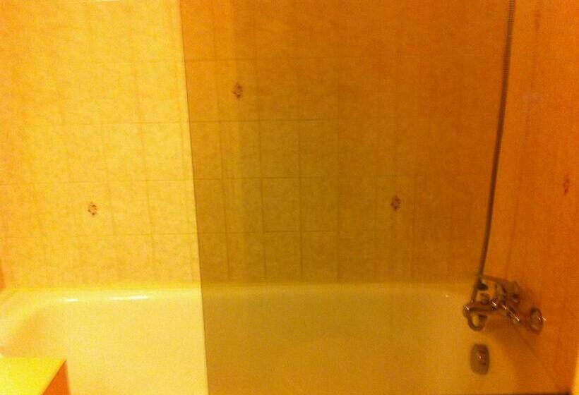 غرفة قياسية, Les Pastels