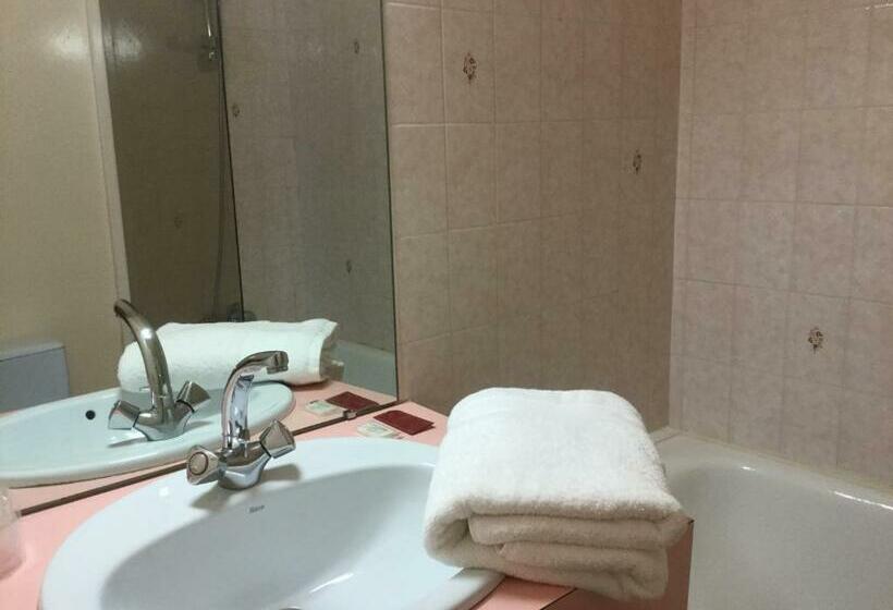 غرفة قياسية, Les Pastels