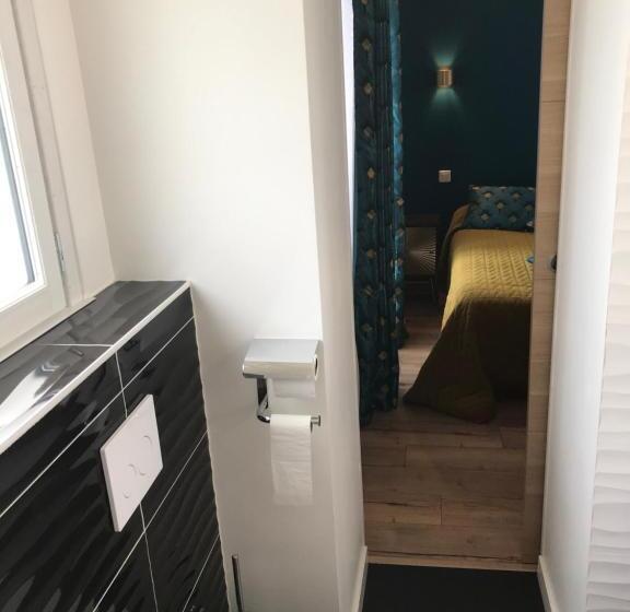 غرفة قياسية, Les Pastels