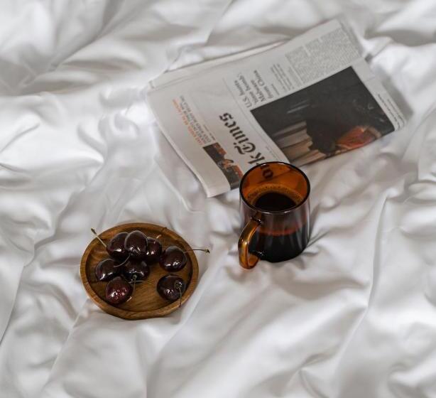 غرفة كلاسيكية, Madison