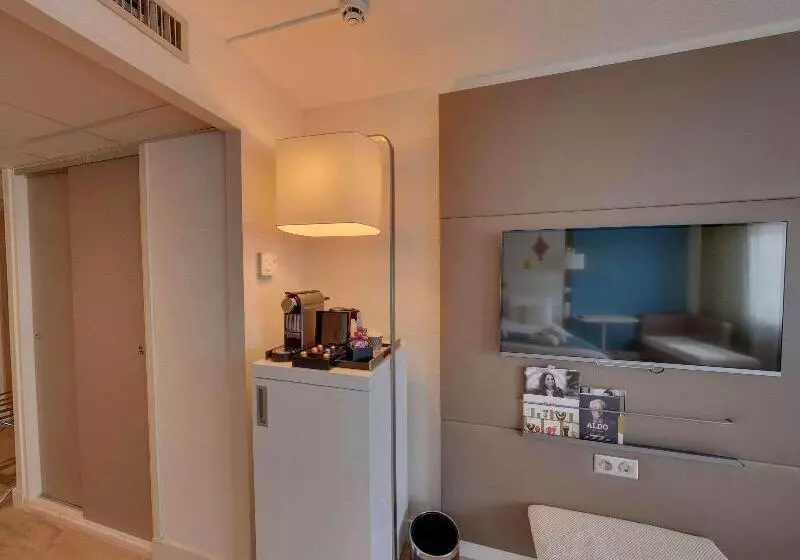 Superior Oda, Mercure Lorient Centre