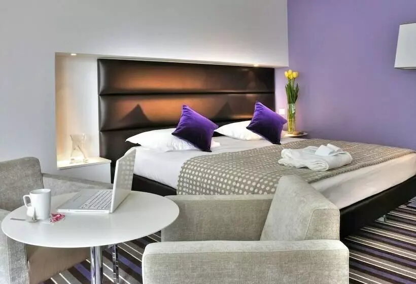 اتاق سوپریور با چشمانداز شهر, Mercure Nice Promenade Des Anglais