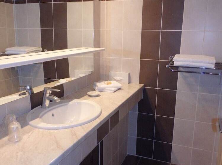 חדר סטנדרט נוף לנהר, Royal Vezere