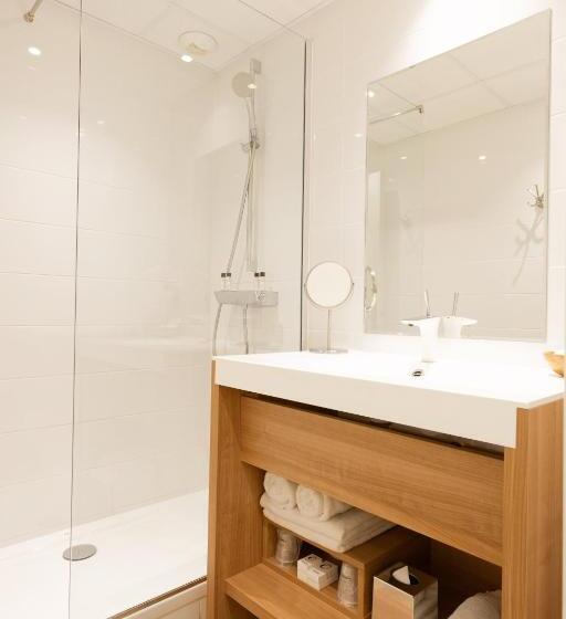 プールビューのプレミアムルーム, The Originals Boutique, Hôtel Neptune, Montpellier Sud