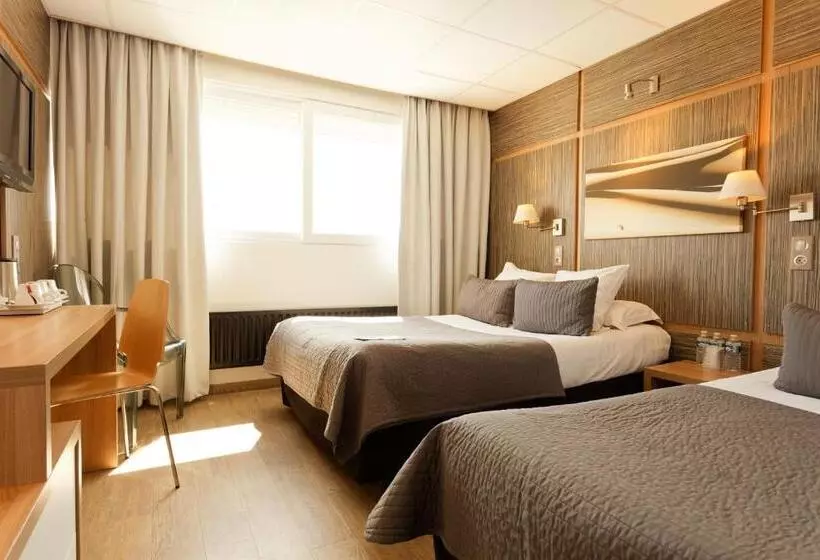 プレミアムトリプルルーム, The Originals Boutique, Hôtel Neptune, Montpellier Sud