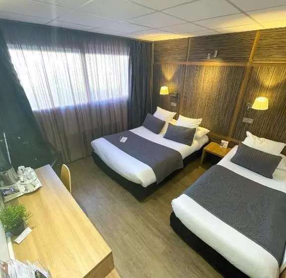 インサイドトリプルスタンダードルーム, The Originals Boutique, Hôtel Neptune, Montpellier Sud