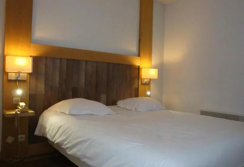 Standart Oda, Hôtel De L Orme, Akena