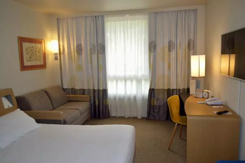 スタンダードルーム, Novotel Aix En Provence Beaumanoir