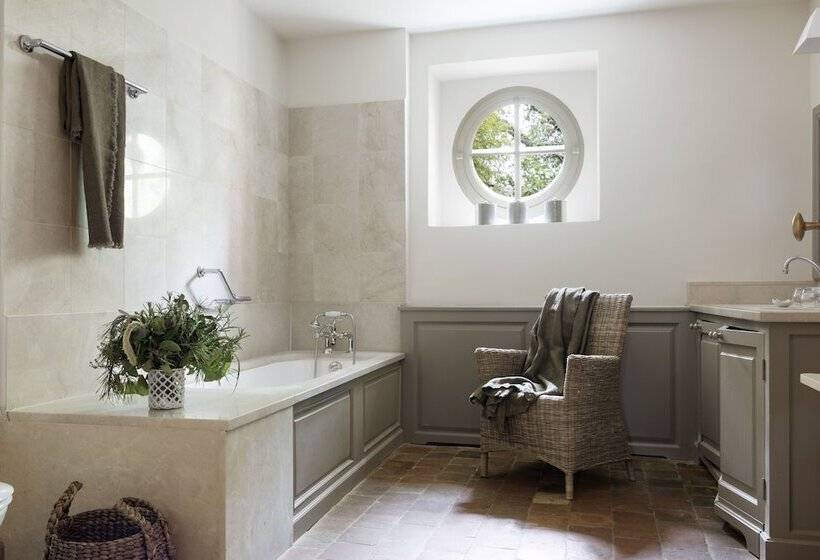 주니어 스위트, Baumanière Les Baux De Provence