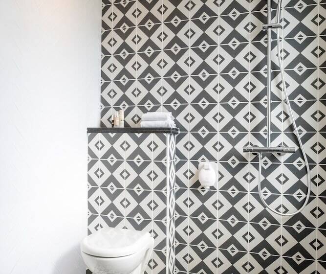 スーペリアールーム, Des Lys