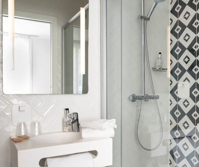 スタンダードシングルルーム, Des Lys