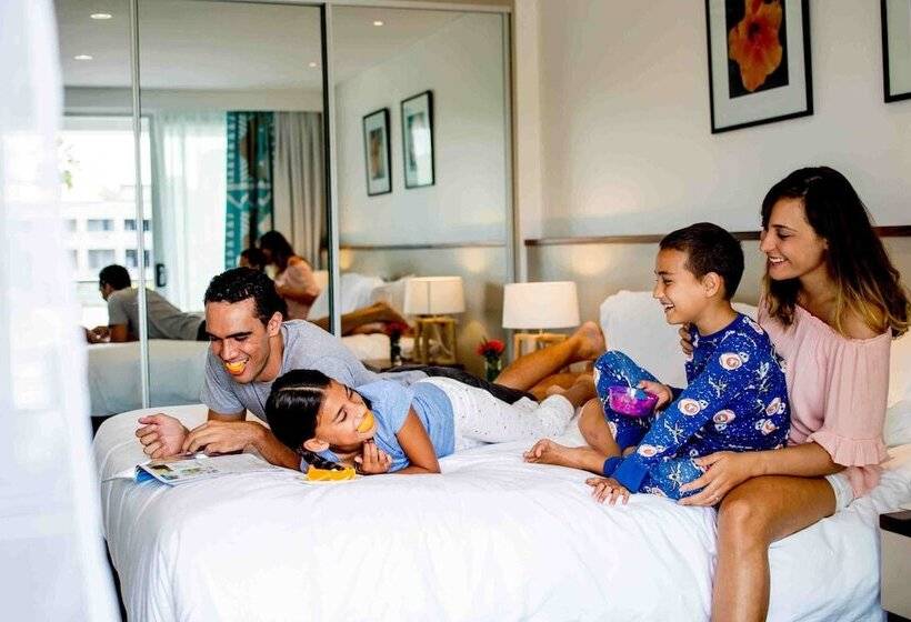 Номер Стандарт 2 Двуспальные Кровати, Holiday Inn Suva, An Ihg