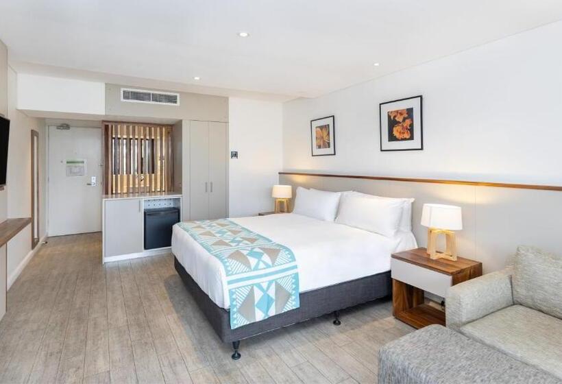 발코니가 있는 프리미엄 룸, Holiday Inn Suva, An Ihg