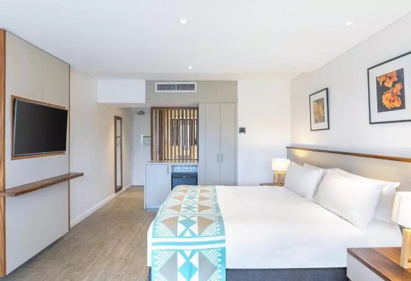 バルコニー付プレミアムルーム, Holiday Inn Suva, An Ihg