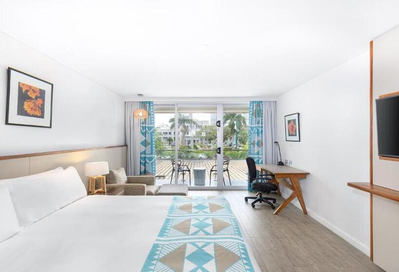발코니가 있는 프리미엄 룸, Holiday Inn Suva, An Ihg