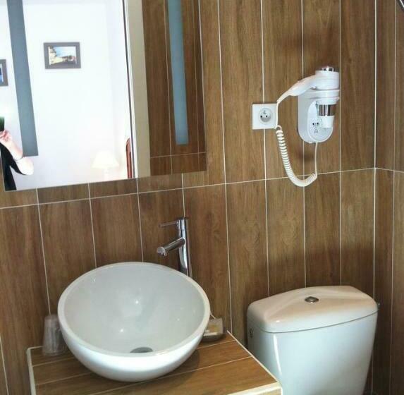 غرفة قياسية مطلة على الجبل, Hôtel De La Plage Les Arcades