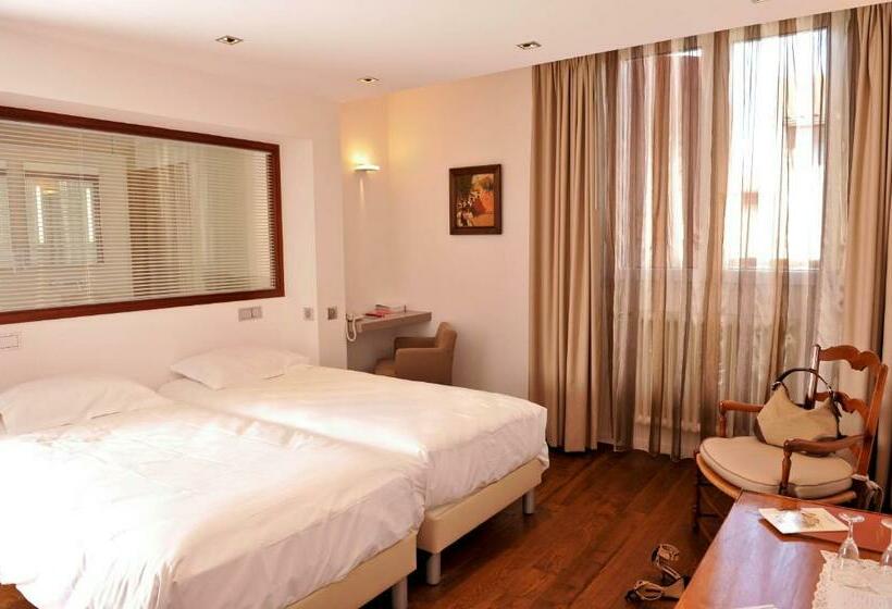 חדר סטנדרט, Hôtel Des Pyrénées