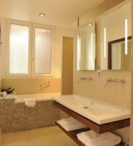 Номер Стандарт, Hôtel Des Pyrénées
