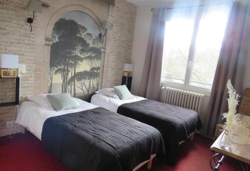 غرفة قياسية, Logis Hôtel Saint Cyr