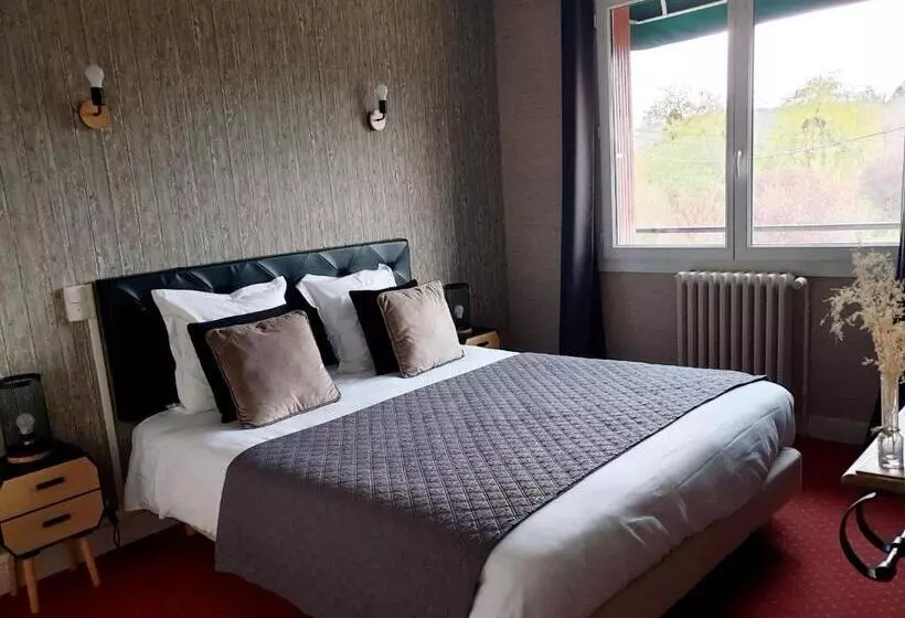 スーペリアールーム, Logis Hôtel Saint Cyr