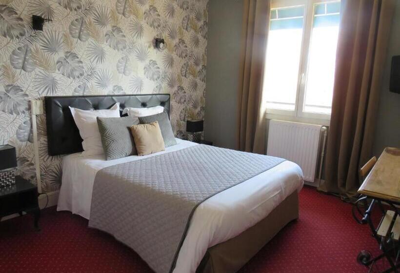 غرفة سوبيريور, Logis Hôtel Saint Cyr