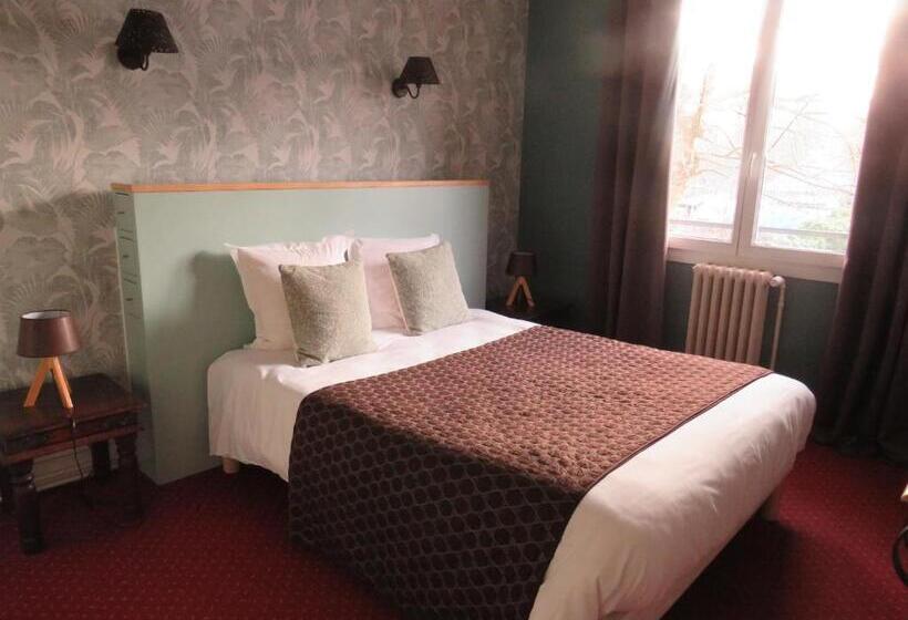 غرفة قياسية, Logis Hôtel Saint Cyr