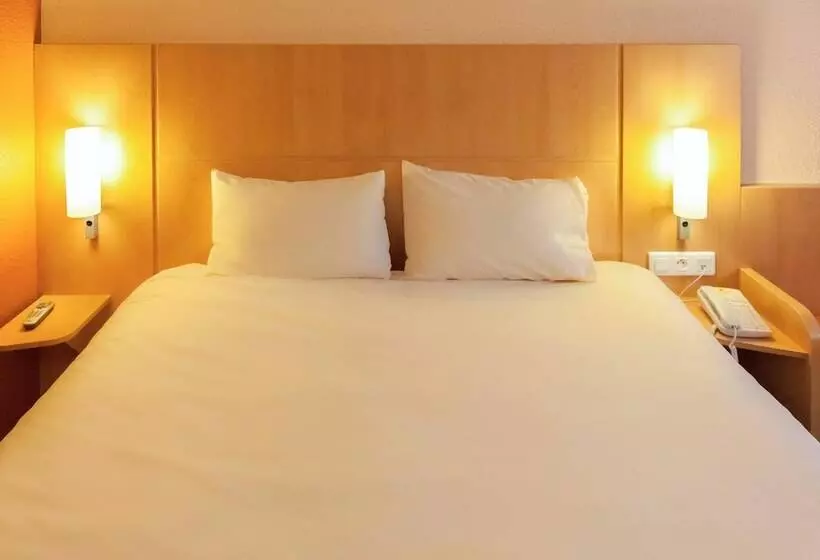 Camera Standard Letto Matrimoniale, Ibis Alençon