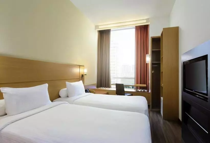 اتاق استاندارد سه نفره, Ibis Strasbourg Centre Petite France
