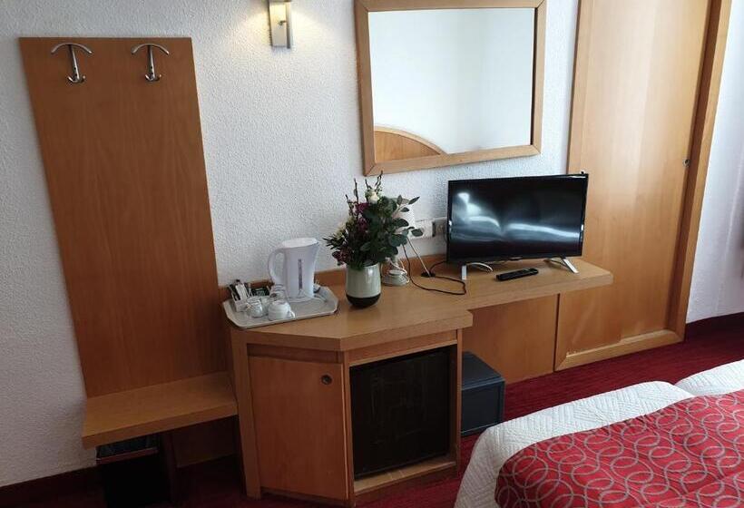 스탠다드 룸, Hôtel Restaurant Oasis