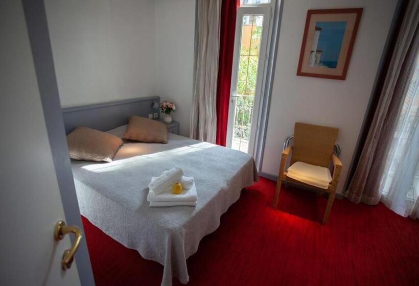 스탠다드 발코니 룸, Hôtel Restaurant Oasis