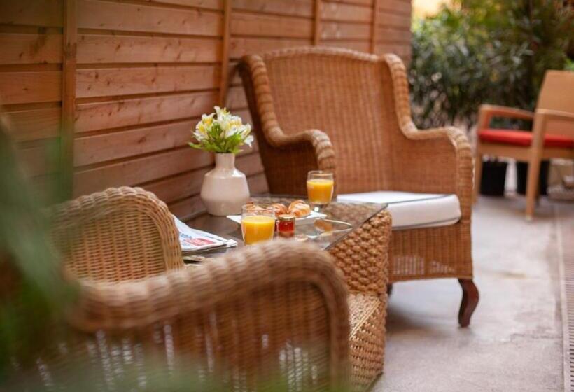 주니어 스위트, Hôtel Restaurant Oasis