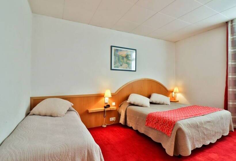 스탠다드 트리플 룸, Hôtel Restaurant Oasis