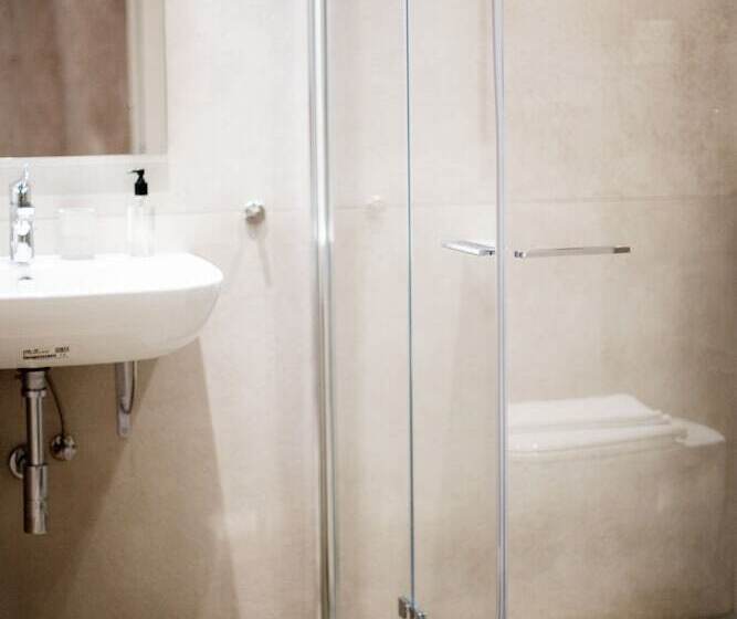 주니어 스위트, Hôtel Restaurant Oasis