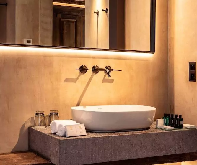 اتاق سوپریور با چشمانداز باغ, La Ferme Saint Simeon Spa Relais & Chateaux